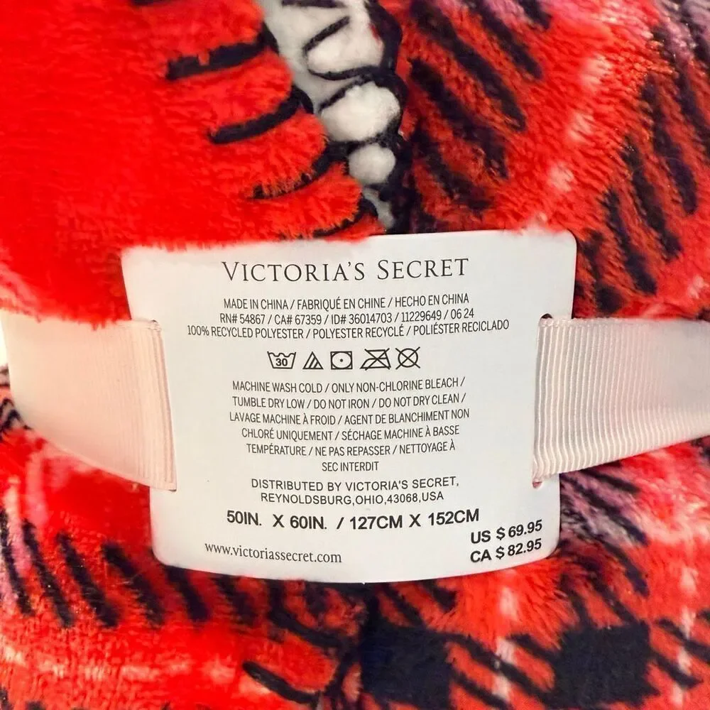 NWT Victoria's Secret Tartan Plaid Cozy Plush Fleece Throw Blanket Red 50